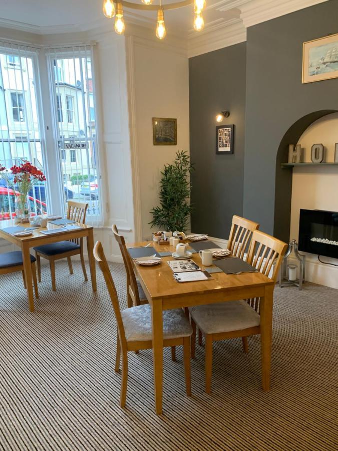 Wentworth Guesthouse Уитби Екстериор снимка