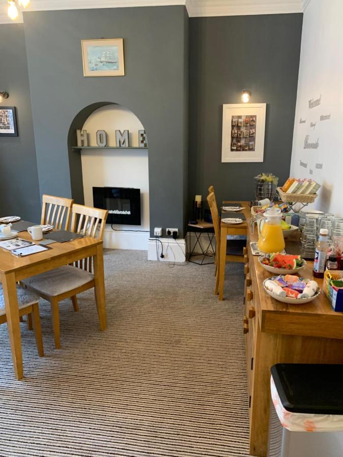Wentworth Guesthouse Уитби Екстериор снимка