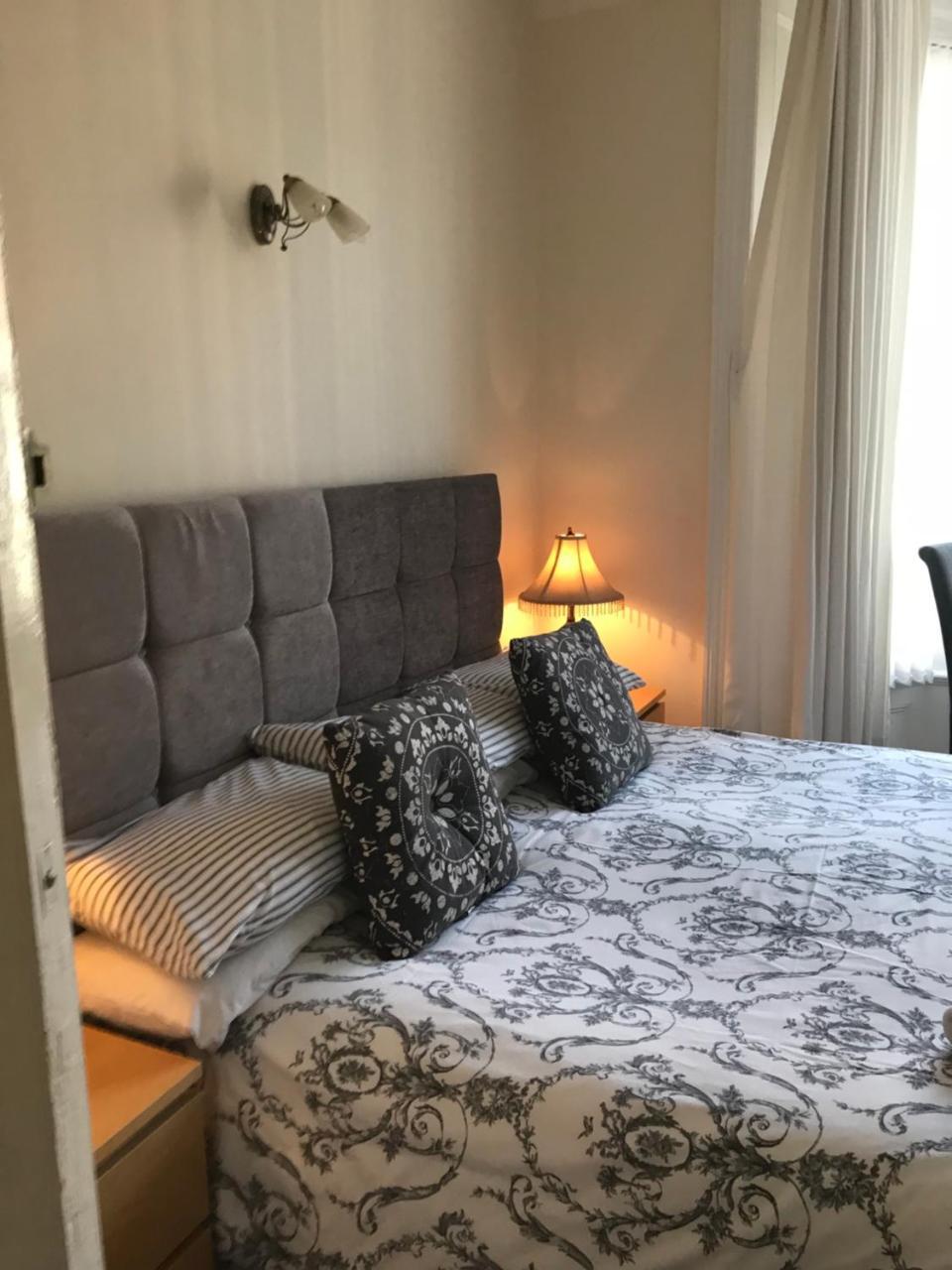 Wentworth Guesthouse Уитби Екстериор снимка