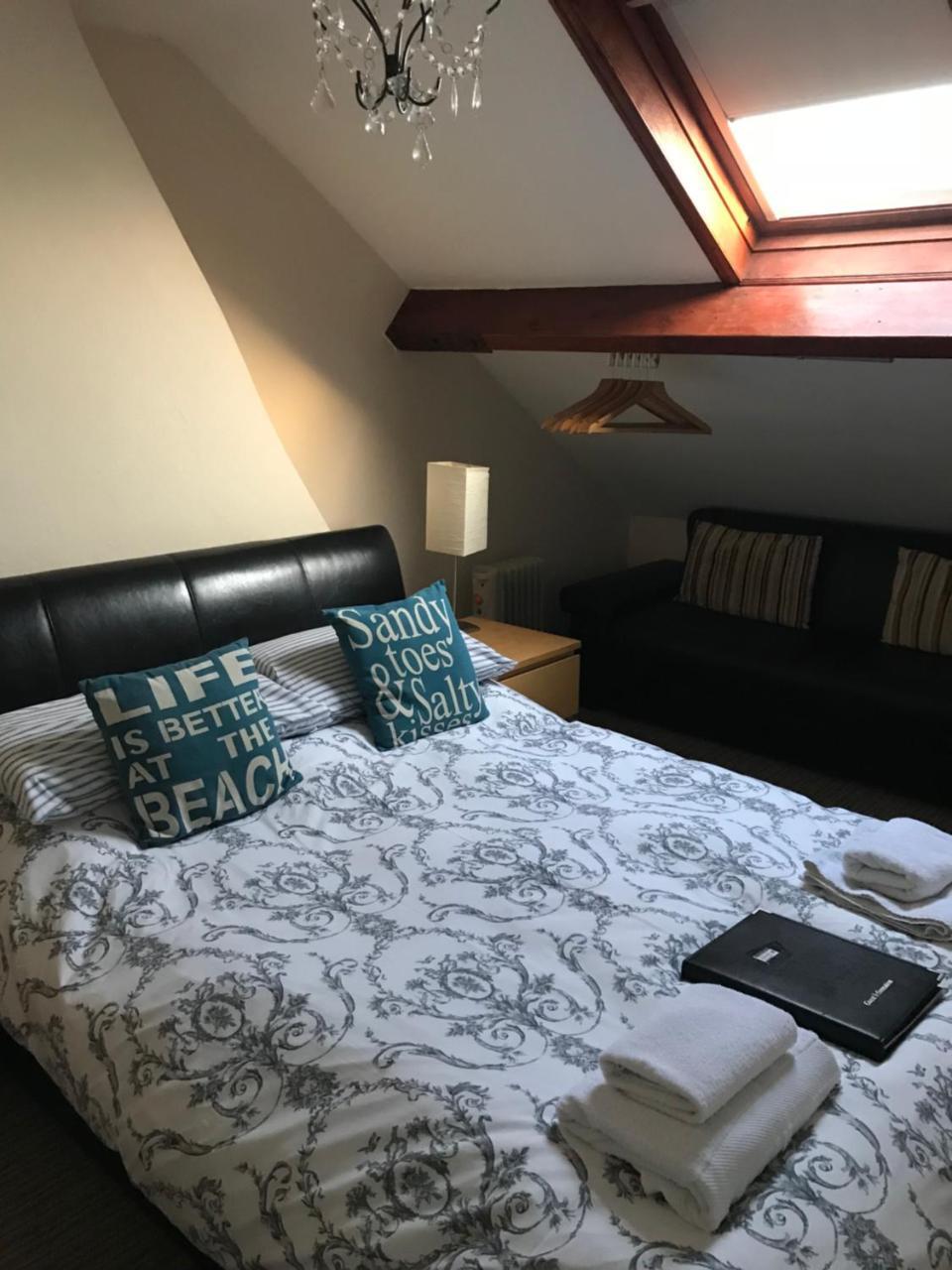 Wentworth Guesthouse Уитби Екстериор снимка