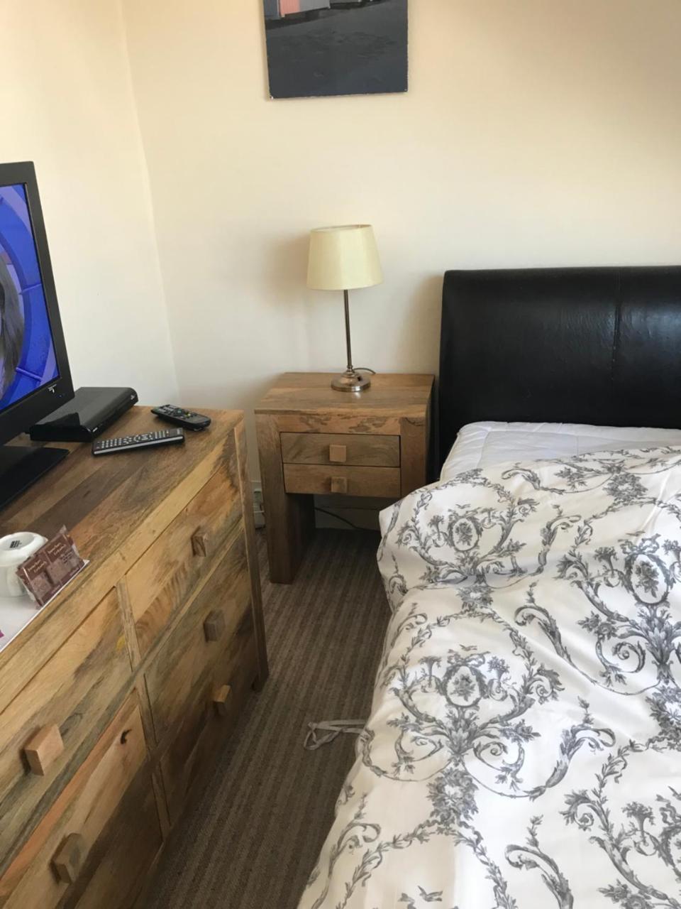 Wentworth Guesthouse Уитби Екстериор снимка