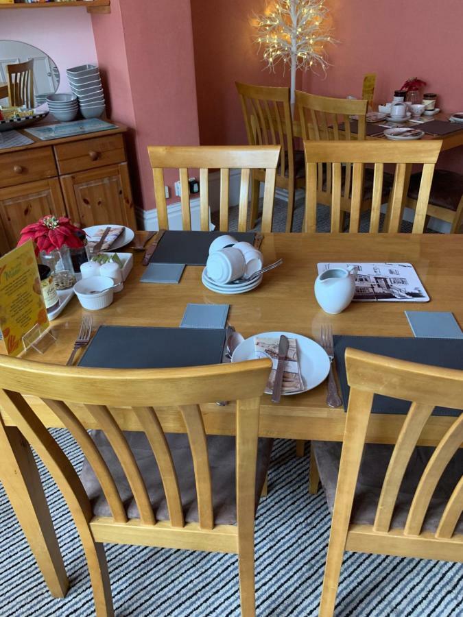 Wentworth Guesthouse Уитби Екстериор снимка