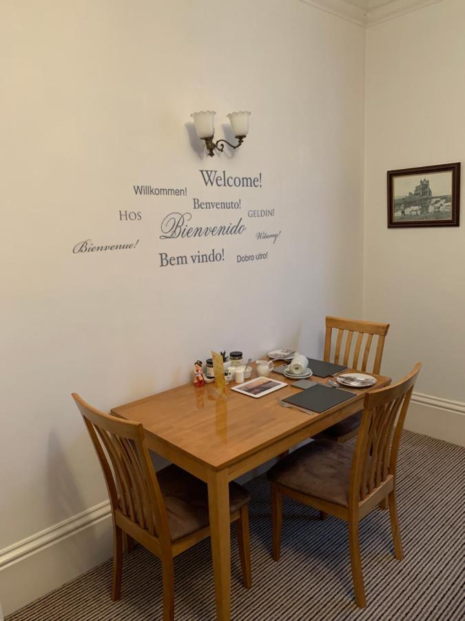 Wentworth Guesthouse Уитби Екстериор снимка