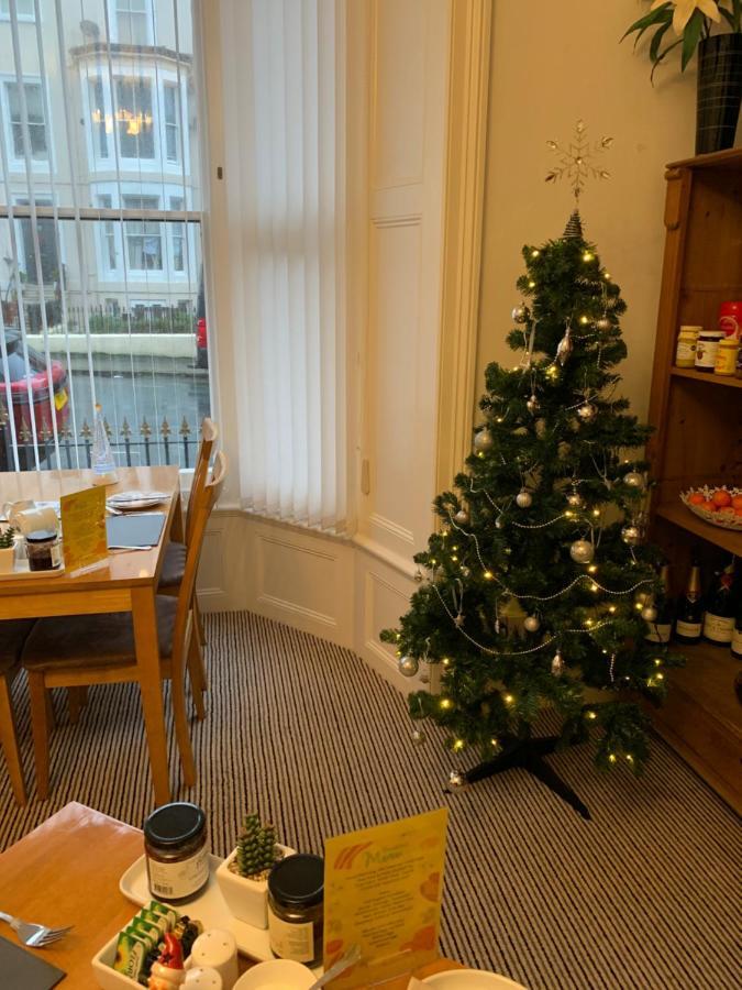 Wentworth Guesthouse Уитби Екстериор снимка